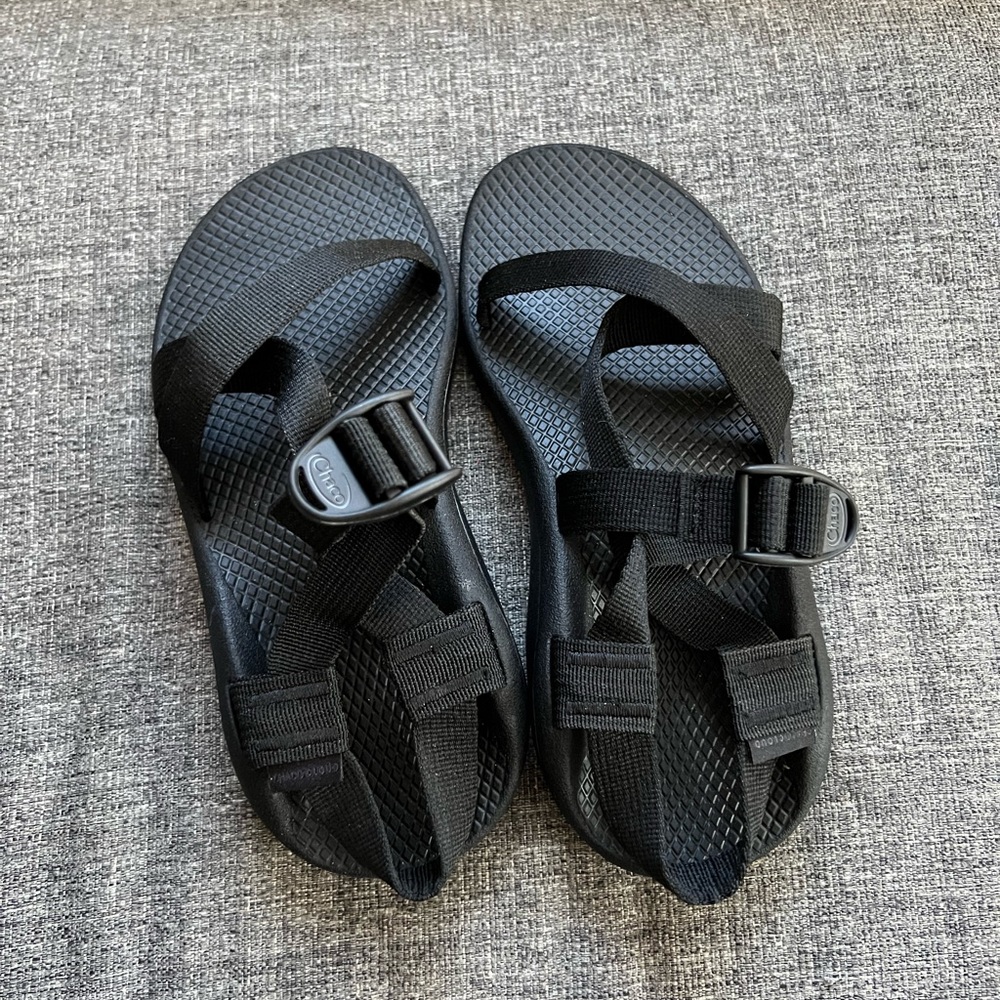 Women’s Chaco sandal size 7 WIDE